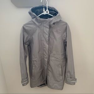 Grey raincoat, the northface S